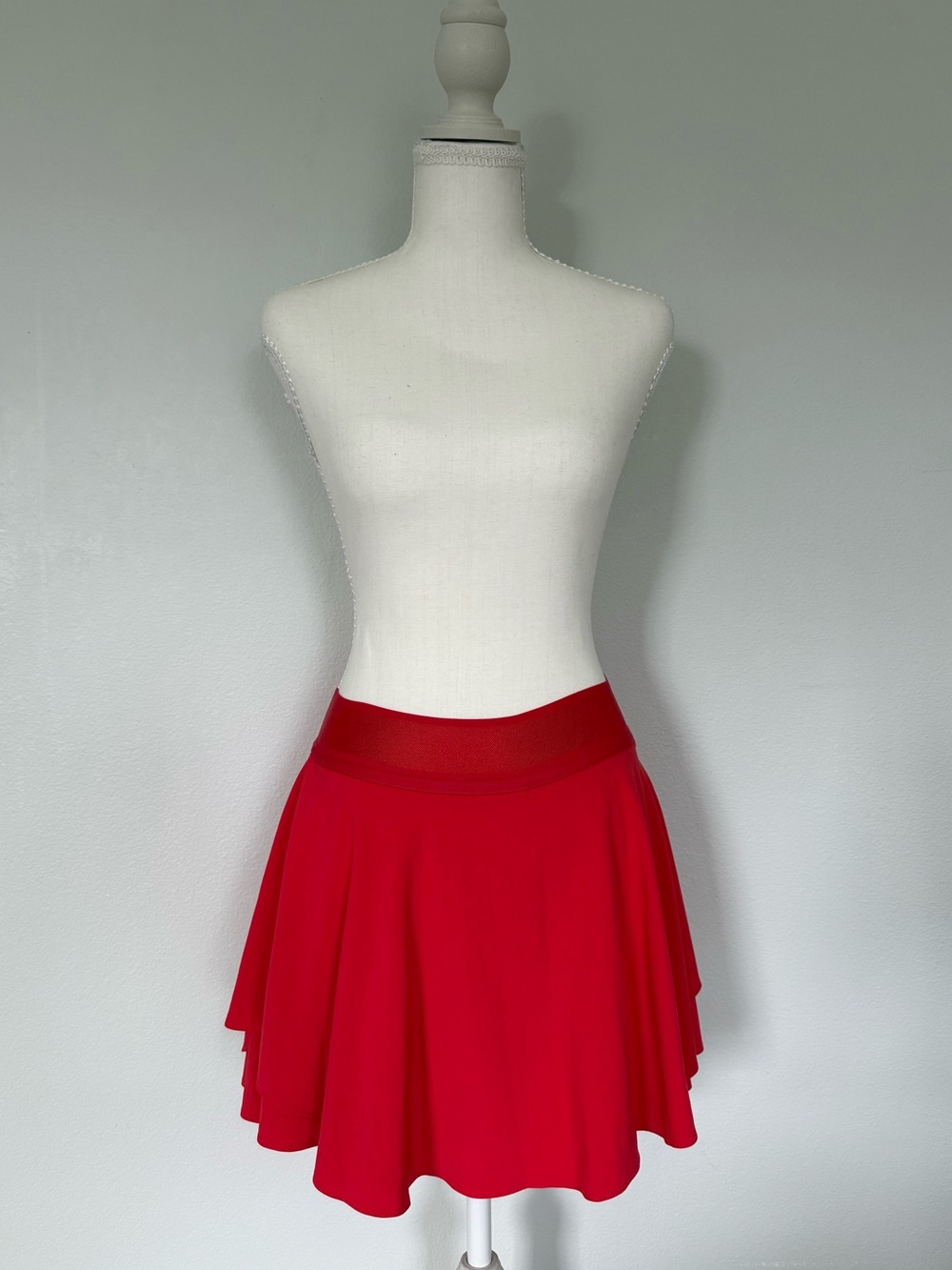 Lululemon Court Rival High Rise Skirt Long in Carnation Red